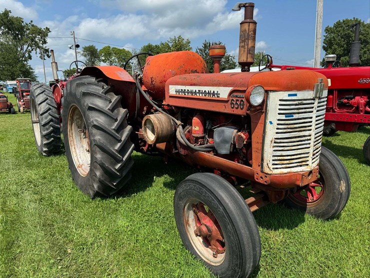 1956-international-650-image-14