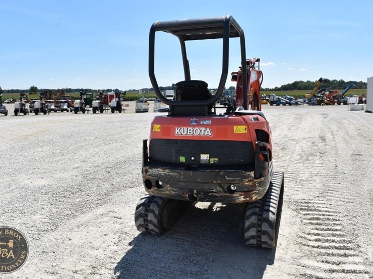 2020-kubota-kx71-3-image-16