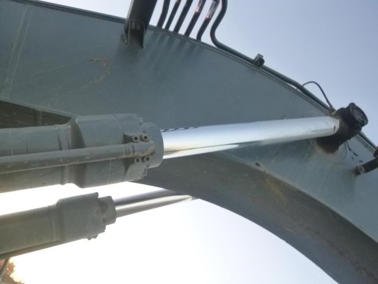 2019-deere-345g-lc-image-49