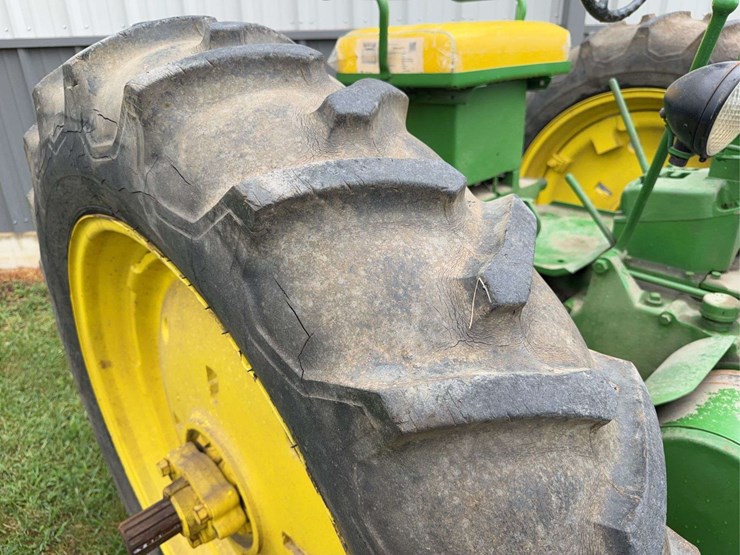 john-deere-b-image-26
