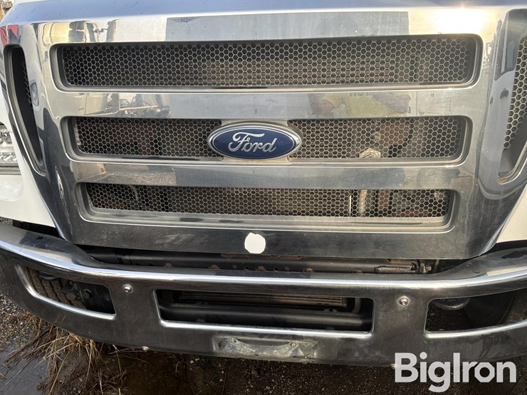 2012-ford-f750-image-9