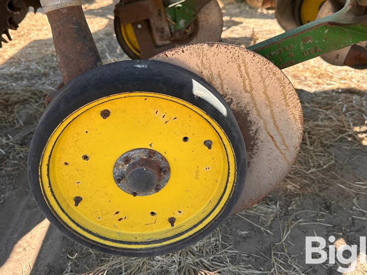 john-deere-7200-image-14