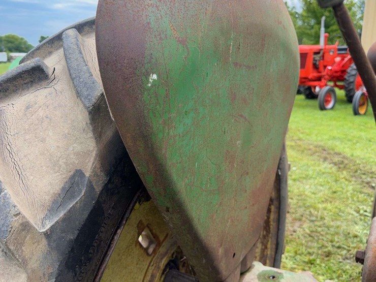 john-deere-b-image-35