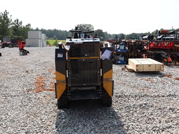 #1078-•-skid-steer-loader-kjt27-image-4