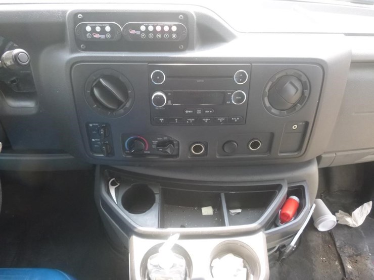 2009-ford-e450-image-9