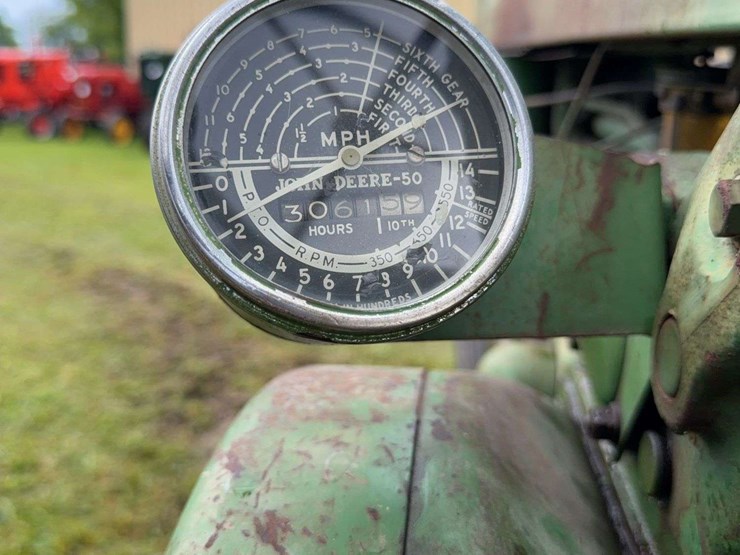 john-deere-50-image-35