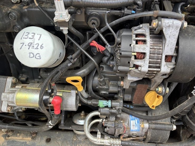 2017-bobcat-t595-image-40