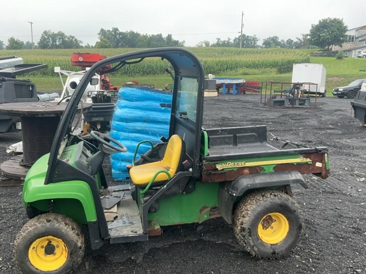 john-deere-gator-image-2