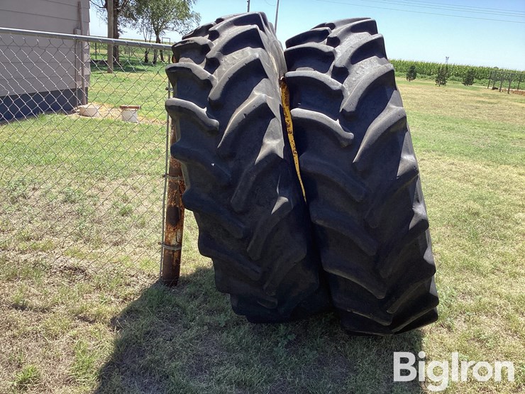 john-deere-520-image-4