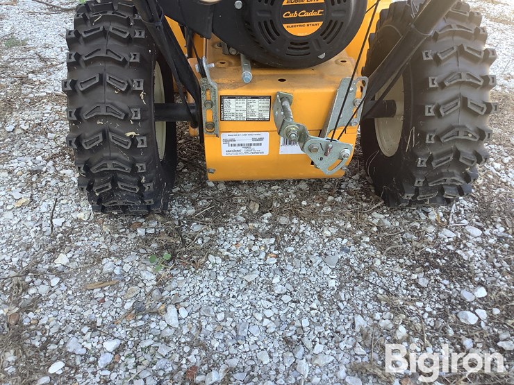 cub-cadet-2x-524-swe-snow-blower-image-9