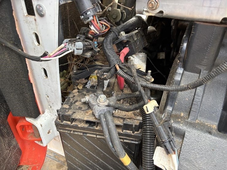 2017-bobcat-t595-image-33