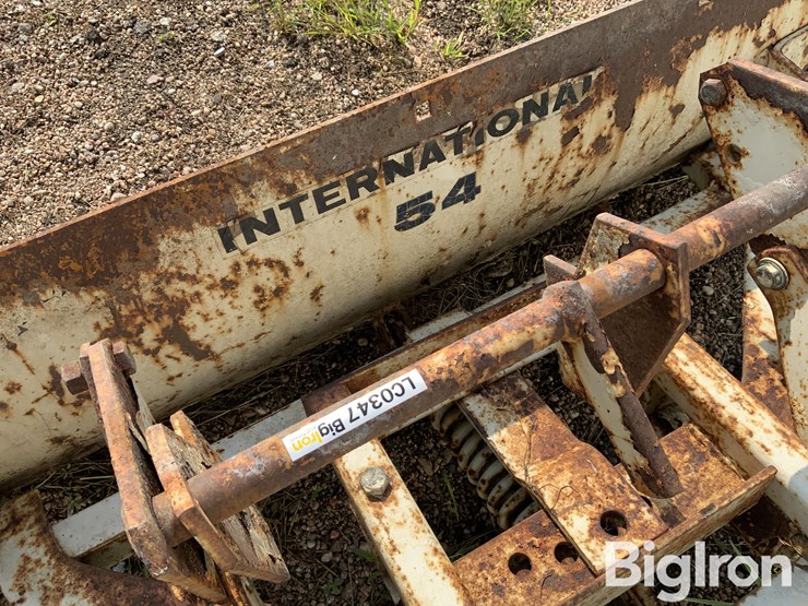 international-cub-154-lo-boy-image-11