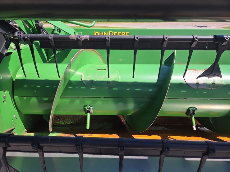 john-deere-635f-image-12