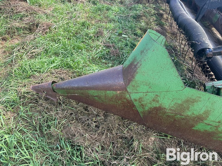 john-deere-216-image-16