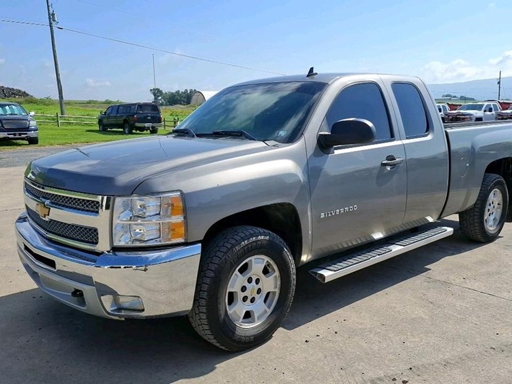 2013-chevrolet-1500-image-9