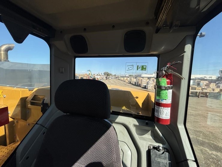 2023-xcmg-xe155ucr-hydraulic-excavator-image-44