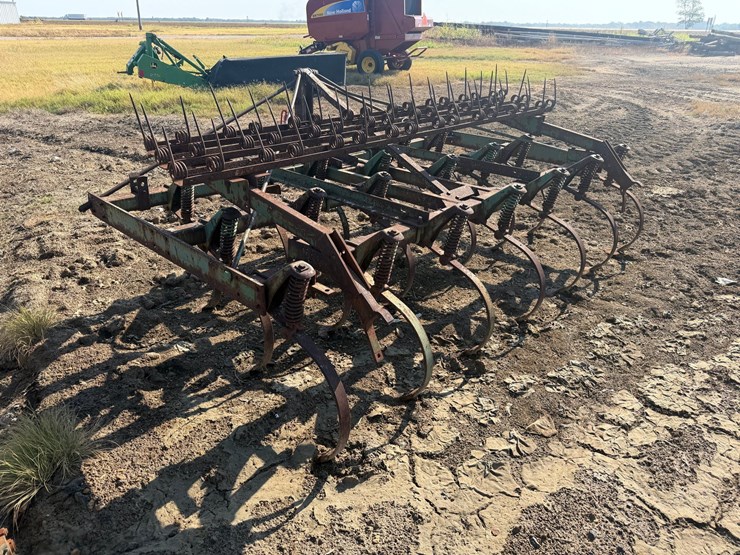 john-deere-1100-image-4