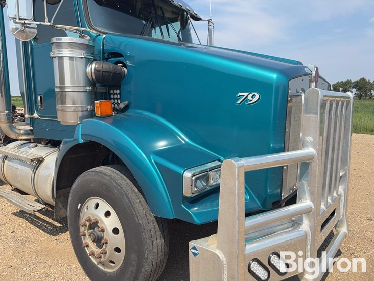 2010-kenworth-t800-image-14