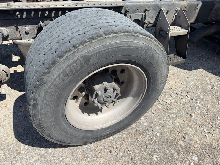 2015-international-prostar-image-26