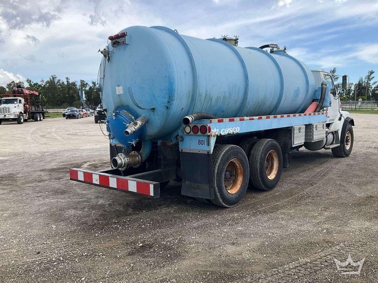 2005-sterling-l7500-image-3