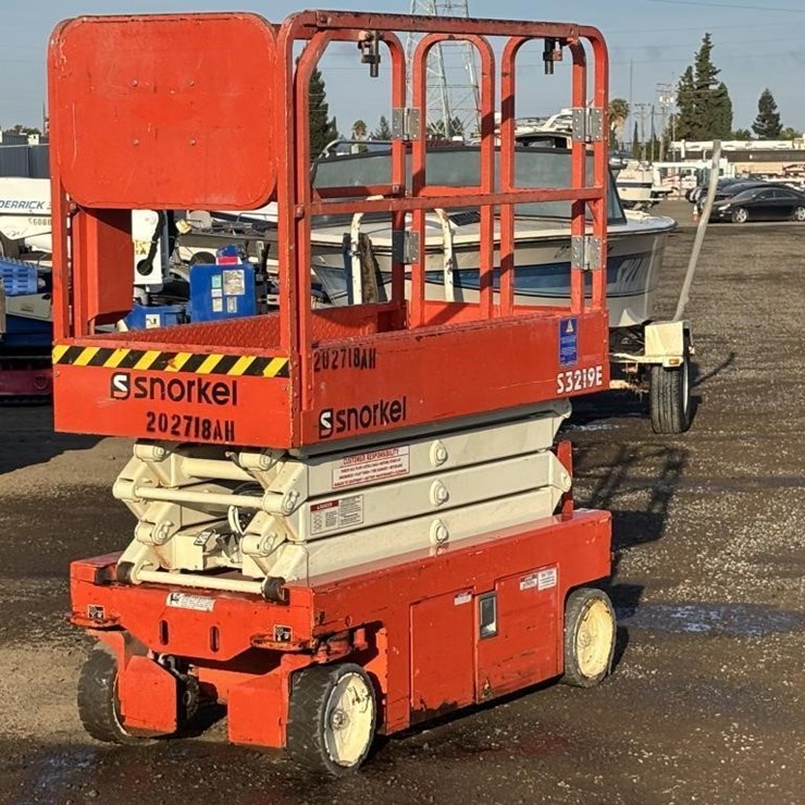 2018 SNORKEL S3219E