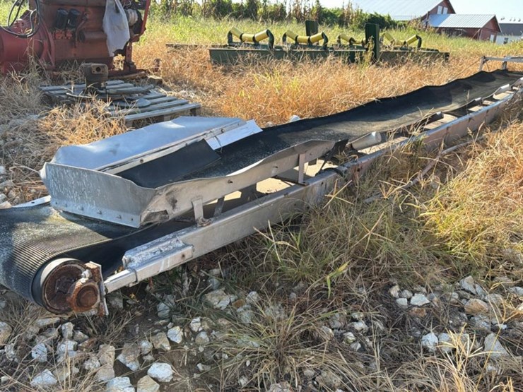 #667-•-waconia-concave-belt-conveyor-image-1