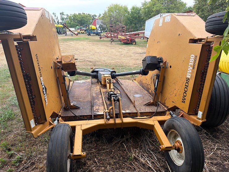 woods-batwing-180-mower-image-4