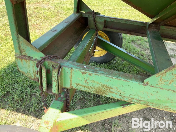 john-deere-1065-image-17