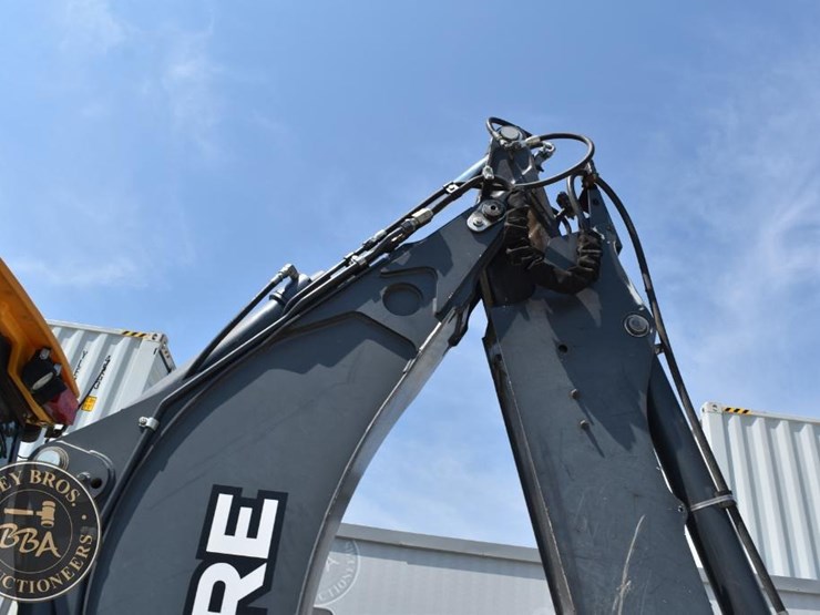 2015-deere-410k-image-28