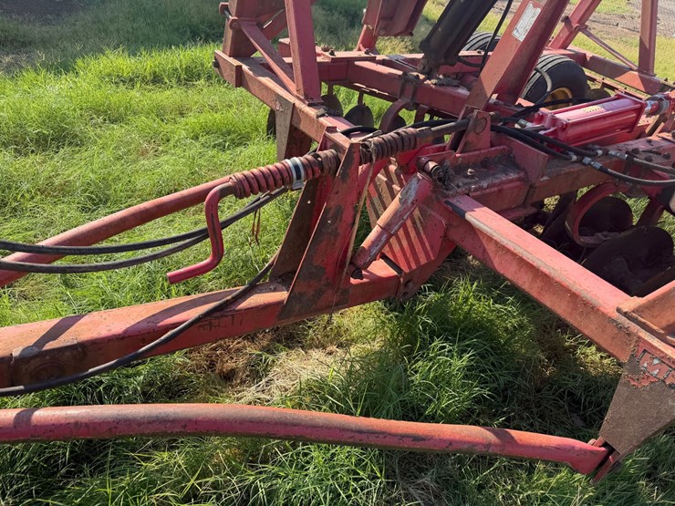 massey-ferguson-820-image-36