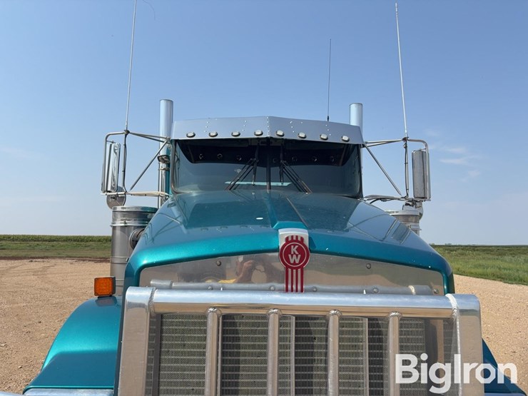 2010-kenworth-t800-image-12