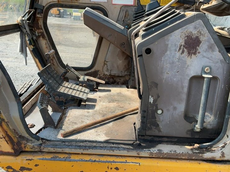 1988-deere-490d-image-14