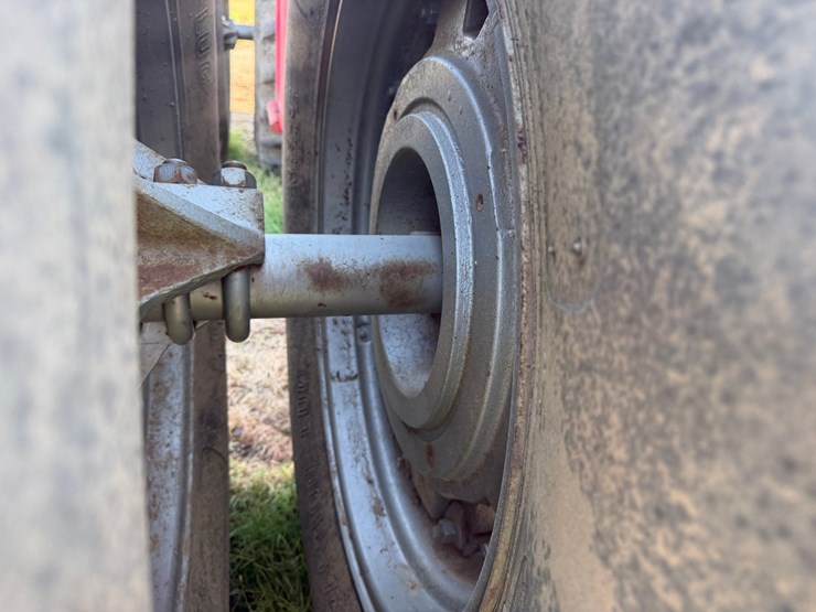 1983-massey-ferguson-4880-image-13