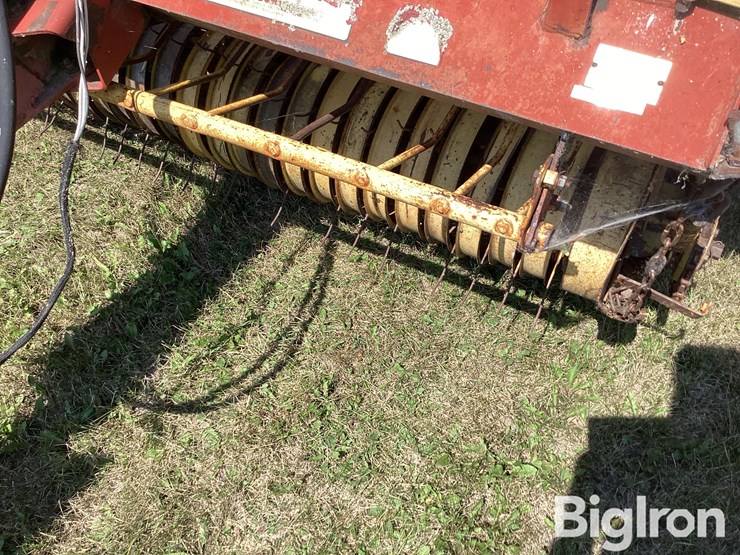 new-holland-850-image-11
