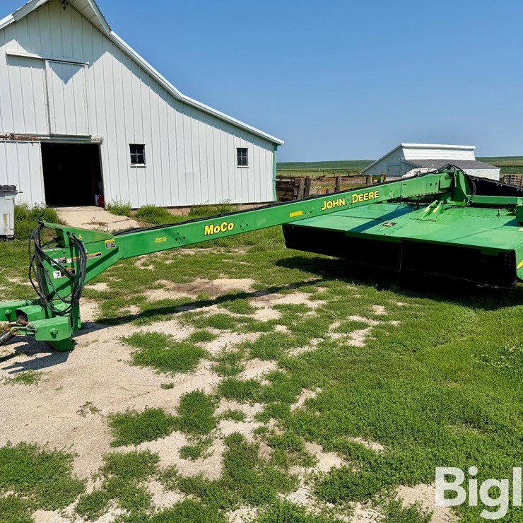JOHN DEERE 956