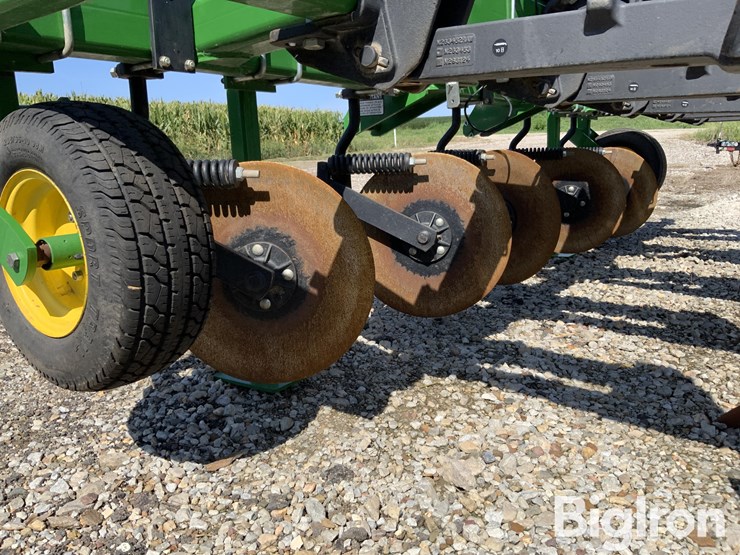 2015-john-deere-5-image-19