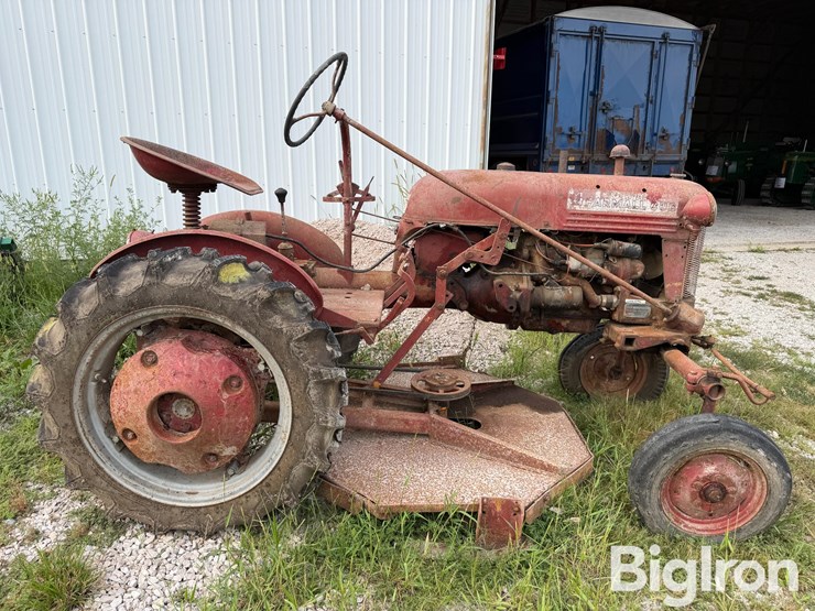 1949-international-cub-image-4