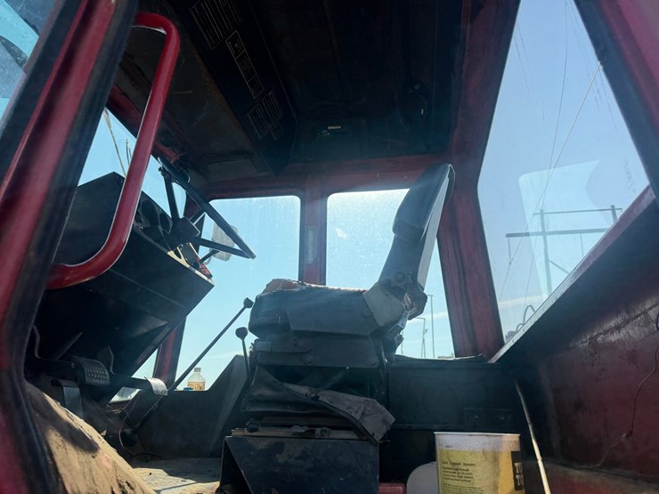 1983-massey-ferguson-4880-image-73