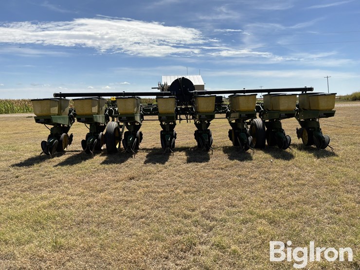john-deere-7100-image-6