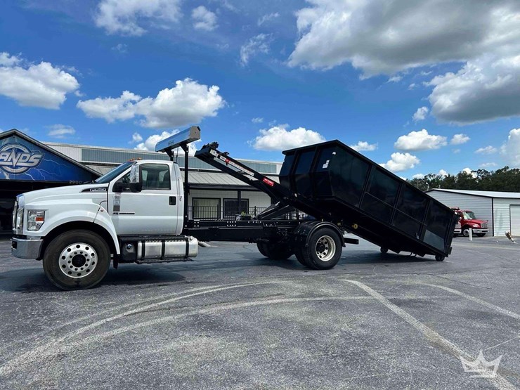 2019-ford-f750-image-1
