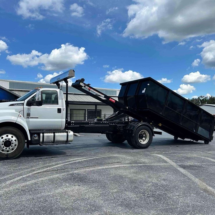 2019 FORD F750