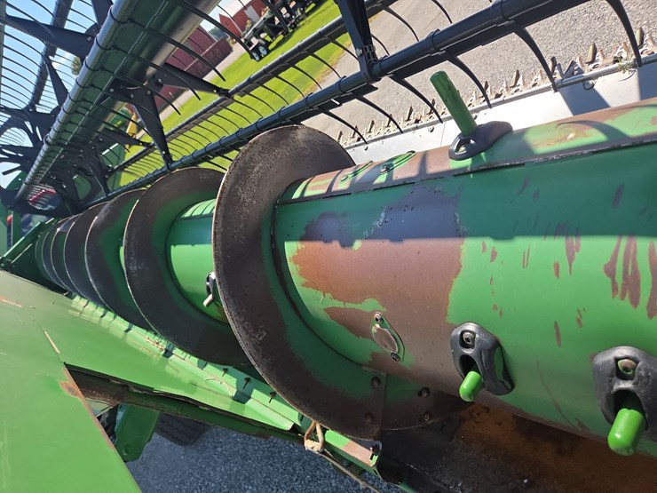 john-deere-635f-image-40