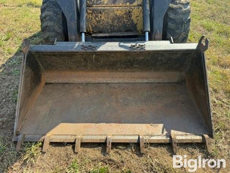 new-holland-lx885-turbo-image-9