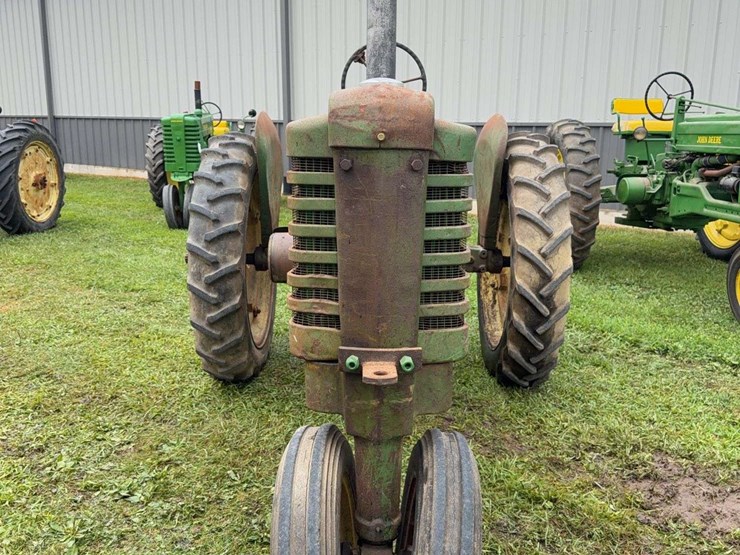 john-deere-b-image-8