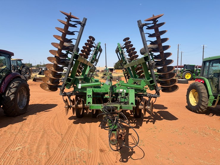 john-deere-637-image-2
