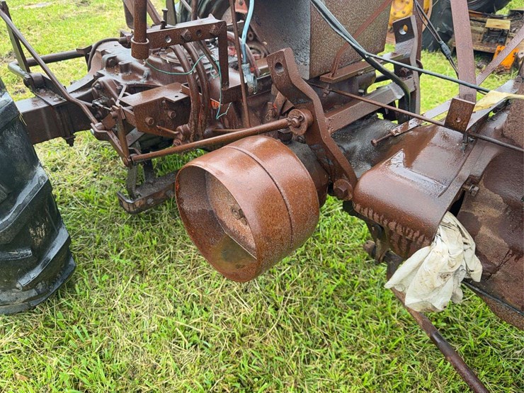 case-parts-tractor-image-17