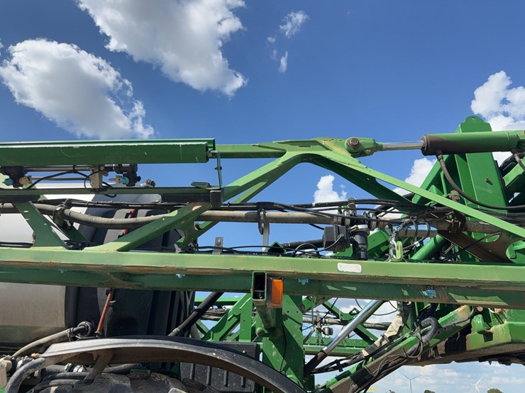 2016-john-deere-r4038-image-50