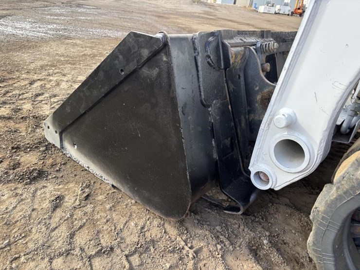 2020-bobcat-t450-image-9