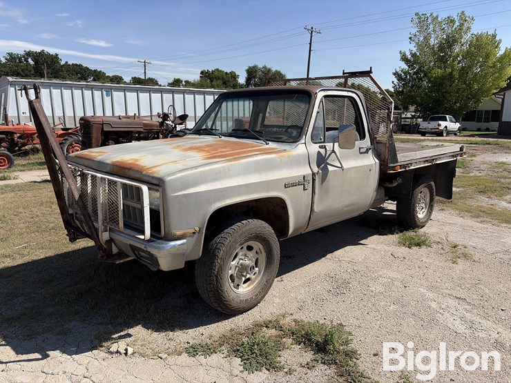 1982-chevrolet-k10-image-1