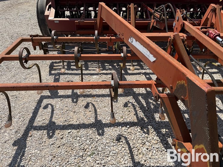 case-ih-5100-image-15